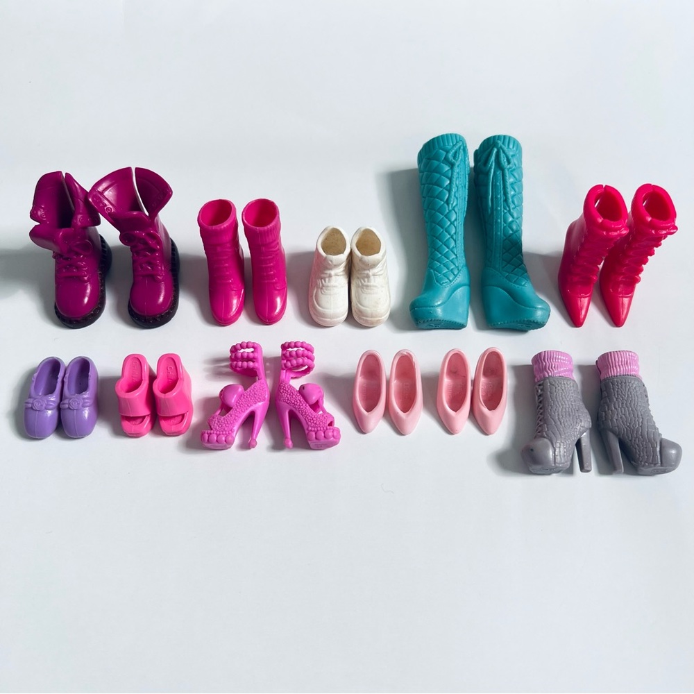 Barbie doll shoes lot